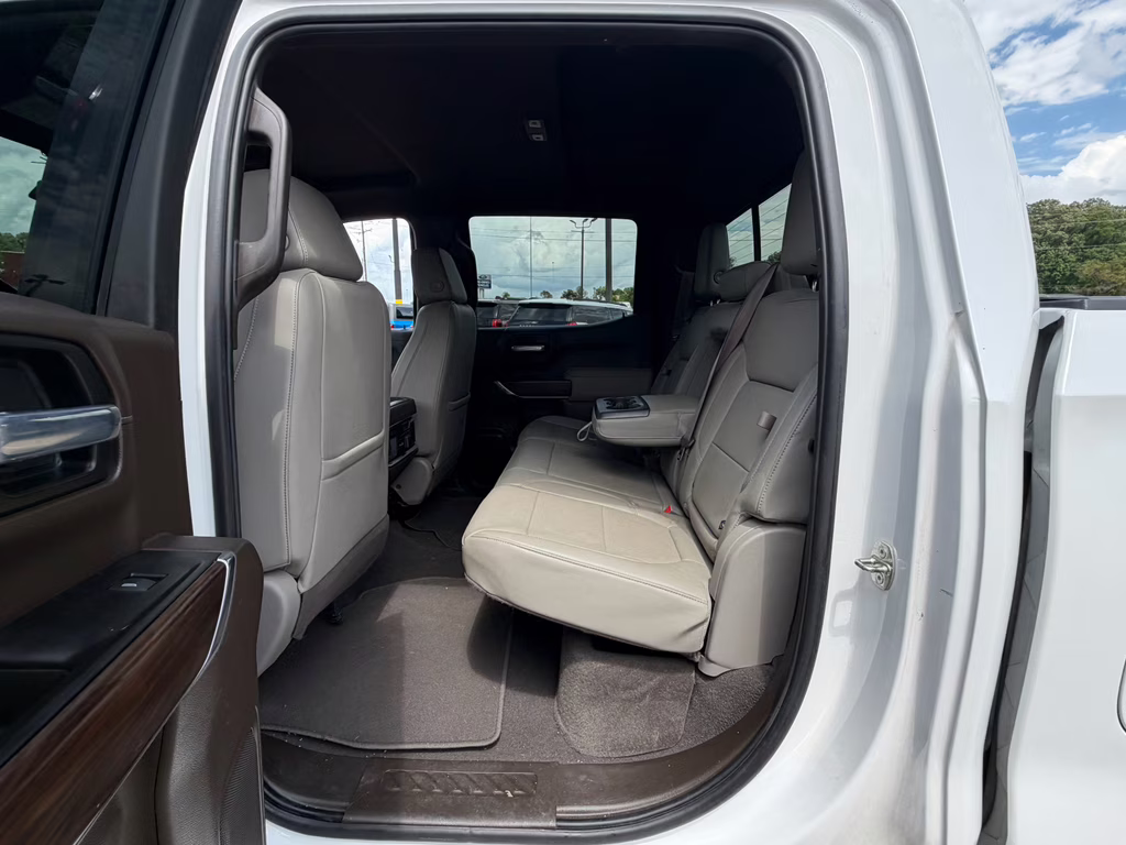 2021 White Frost Tricoat GMC Sierra SLT 4X4 Truck