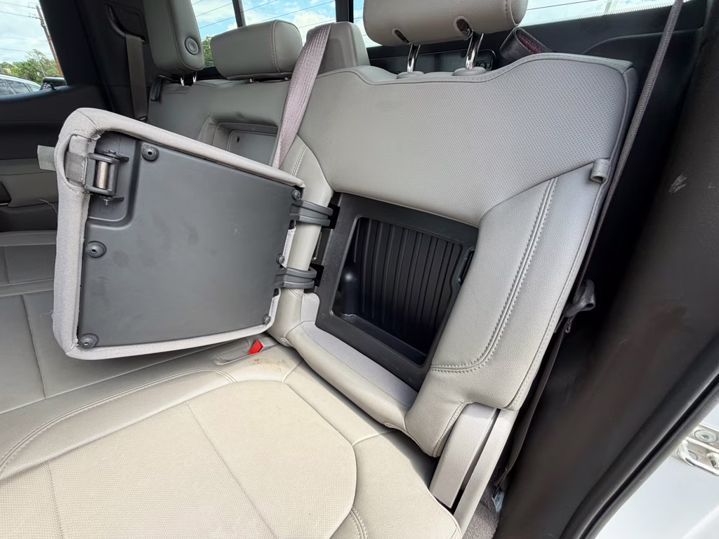 2021 White Frost Tricoat GMC Sierra SLT 4X4 Truck