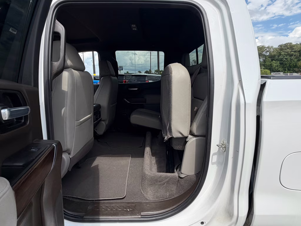 2021 White Frost Tricoat GMC Sierra SLT 4X4 Truck