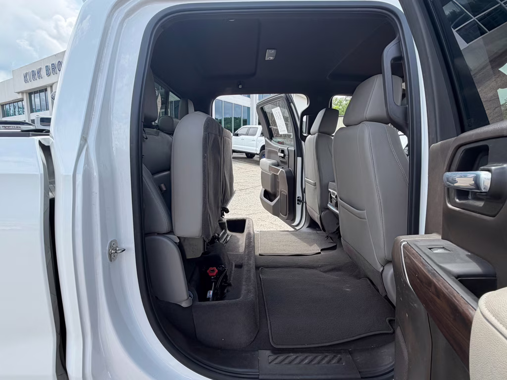 2021 White Frost Tricoat GMC Sierra SLT 4X4 Truck