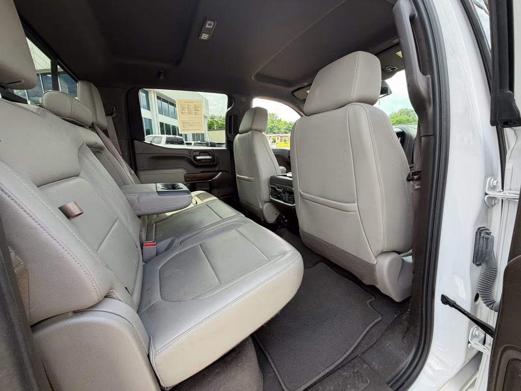 2021 White Frost Tricoat GMC Sierra SLT 4X4 Truck