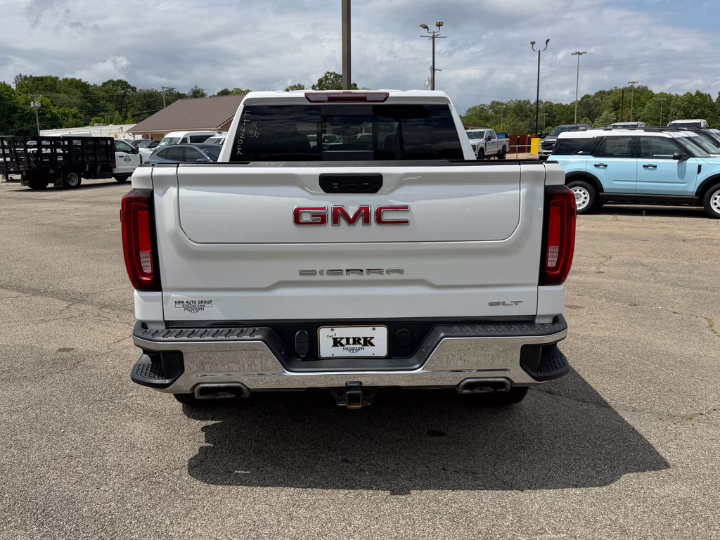 2021 White Frost Tricoat GMC Sierra SLT 4X4 Truck
