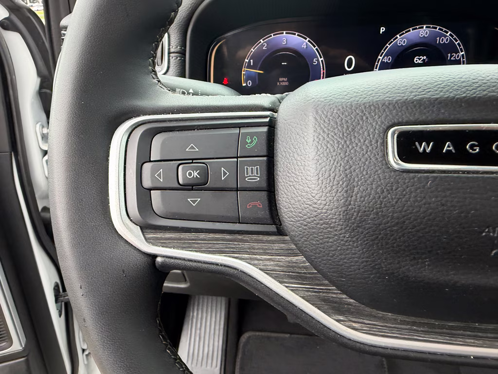 2024 Bright White Clearcoat Jeep Wagoneer Series II RWD SUV