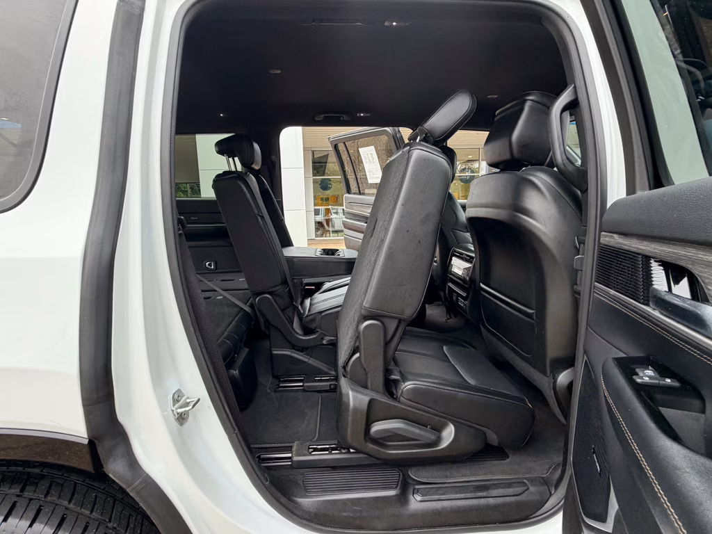 2024 Bright White Clearcoat Jeep Wagoneer Series II RWD SUV