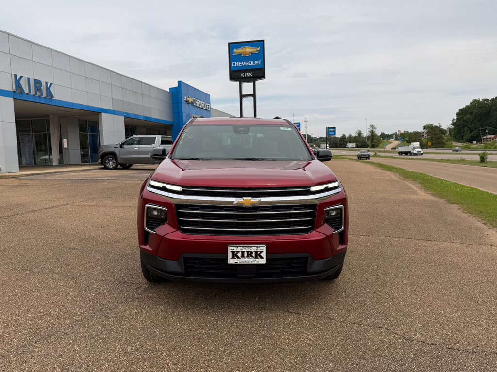 2026 Radiant Red Tintcoat Chevrolet Traverse FWD LT FWD SUV