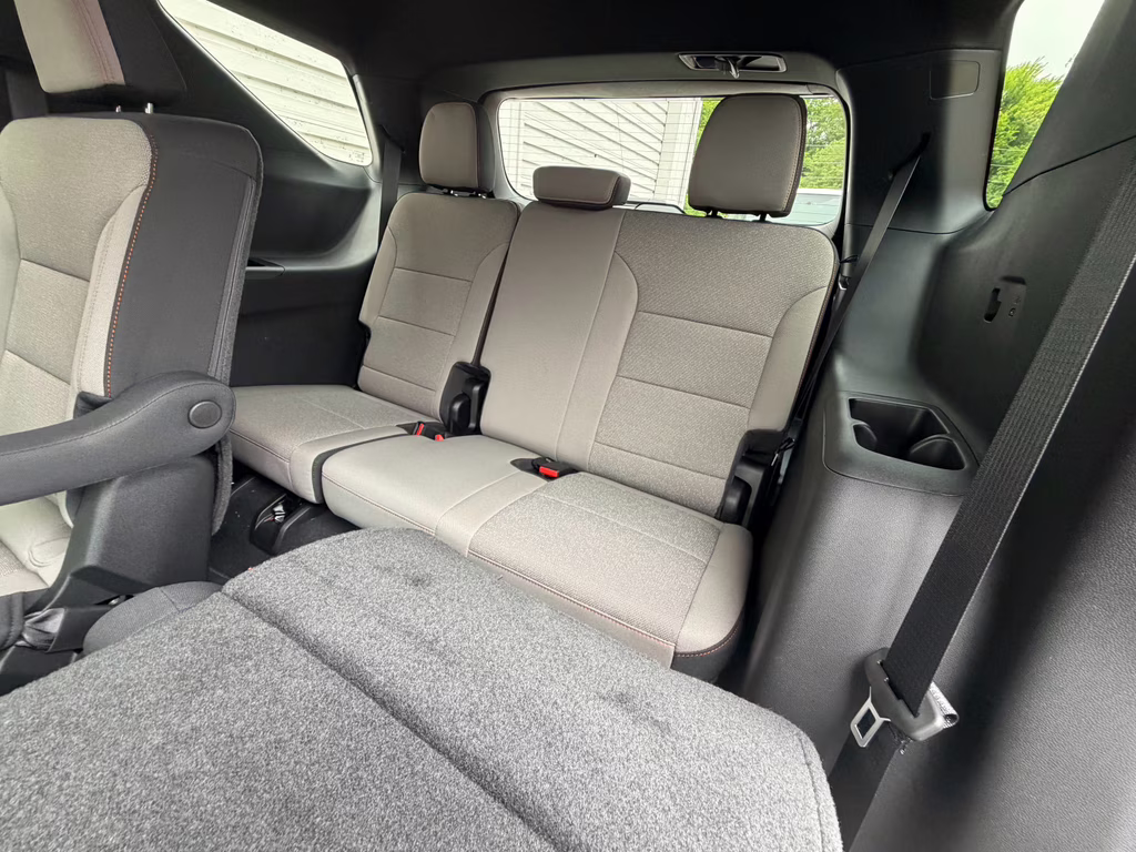 2026 Radiant Red Tintcoat Chevrolet Traverse FWD LT FWD SUV