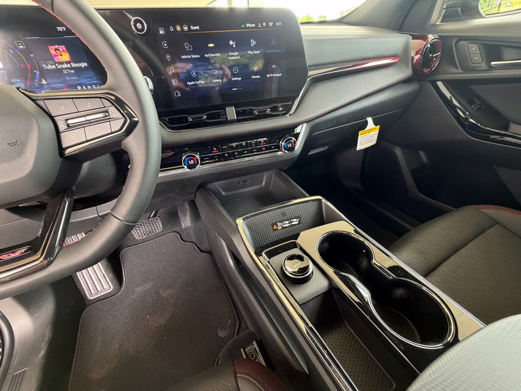 2026 Mosaic Black Metallic Chevrolet Equinox FWD RS FWD SUV