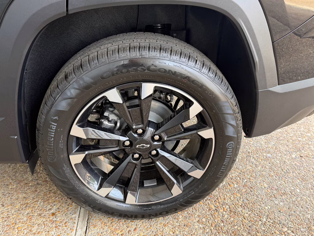 2026 Mosaic Black Metallic Chevrolet Equinox FWD RS FWD SUV