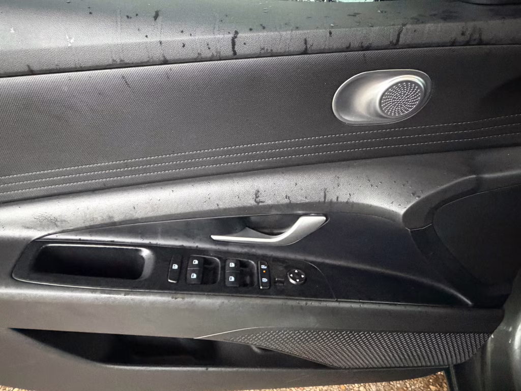 2024 Amazon Gray Hyundai Elantra SEL FWD Sedan