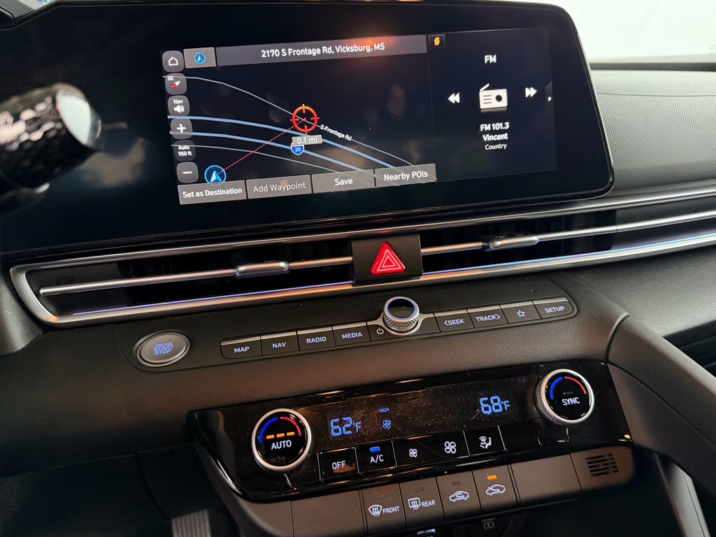 2024 Amazon Gray Hyundai Elantra SEL FWD Sedan