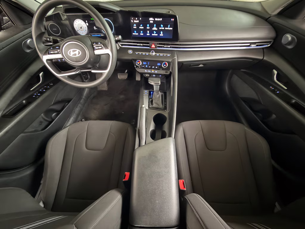 2024 Amazon Gray Hyundai Elantra SEL FWD Sedan