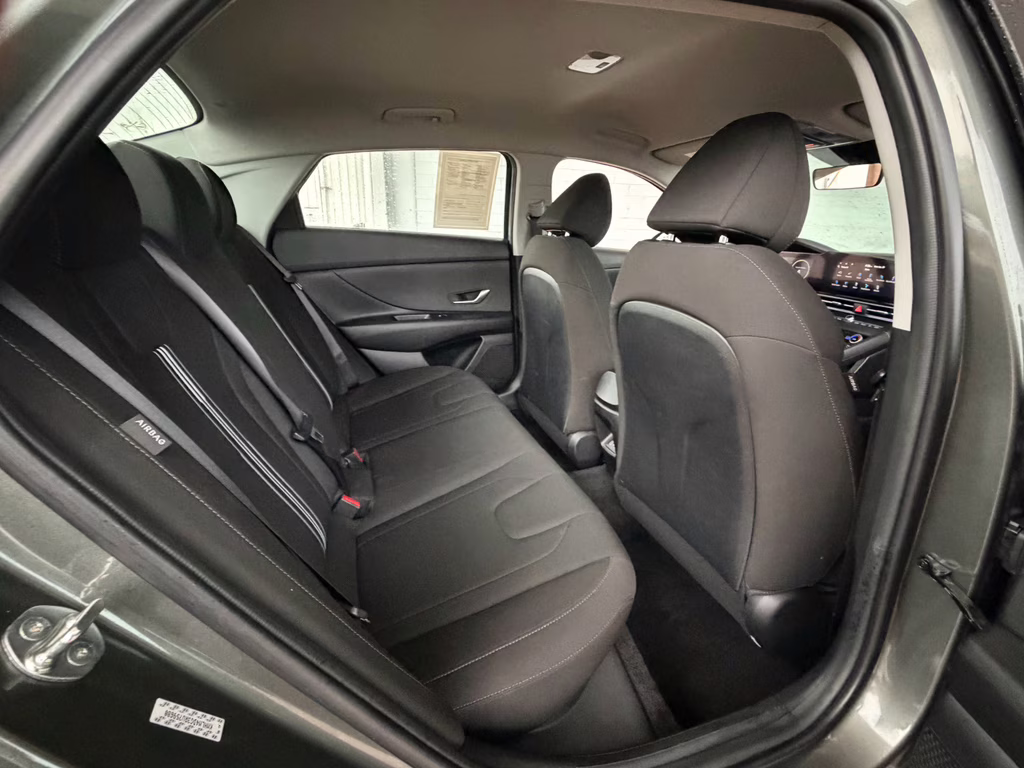 2024 Amazon Gray Hyundai Elantra SEL FWD Sedan