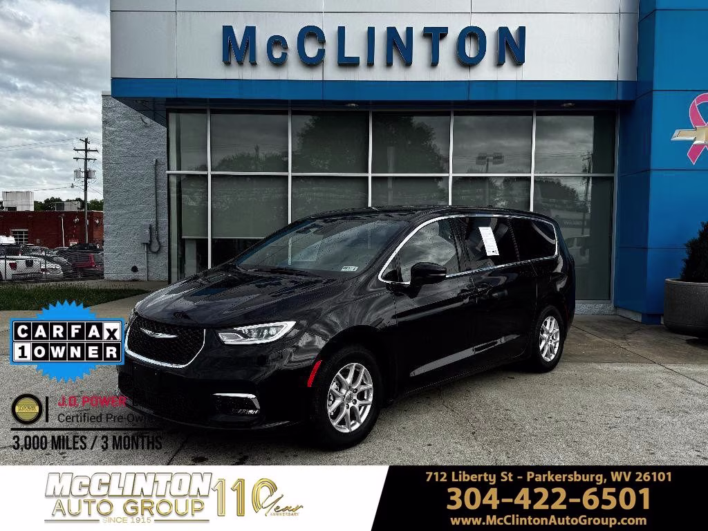 Diamond Black Crystal Pearlcoat 2025 Chrysler Pacifica Select FWD Minivan Front-Wheel Drive 9-Speed Automatic