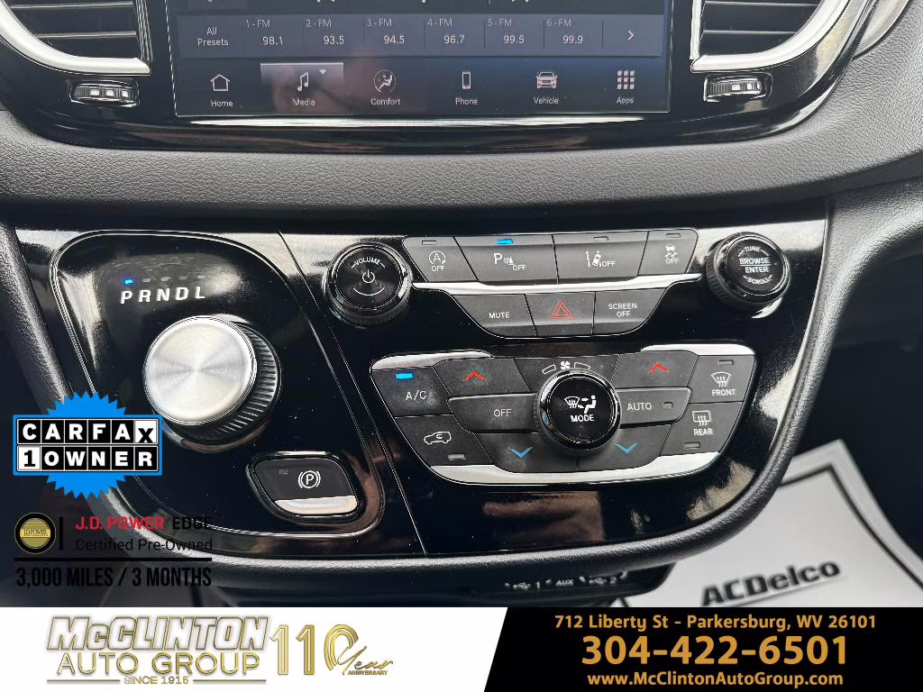 2025 Diamond Black Crystal Pearlcoat Chrysler Pacifica Select FWD Van
