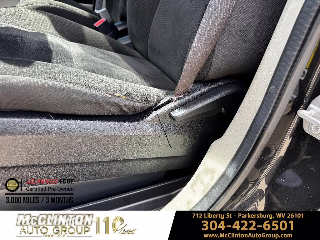 2019 Brilliant Black Crystal Pearlcoat Dodge Grand Caravan SE FWD Van