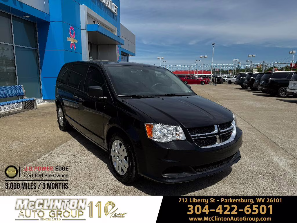 2019 Brilliant Black Crystal Pearlcoat Dodge Grand Caravan SE FWD Van