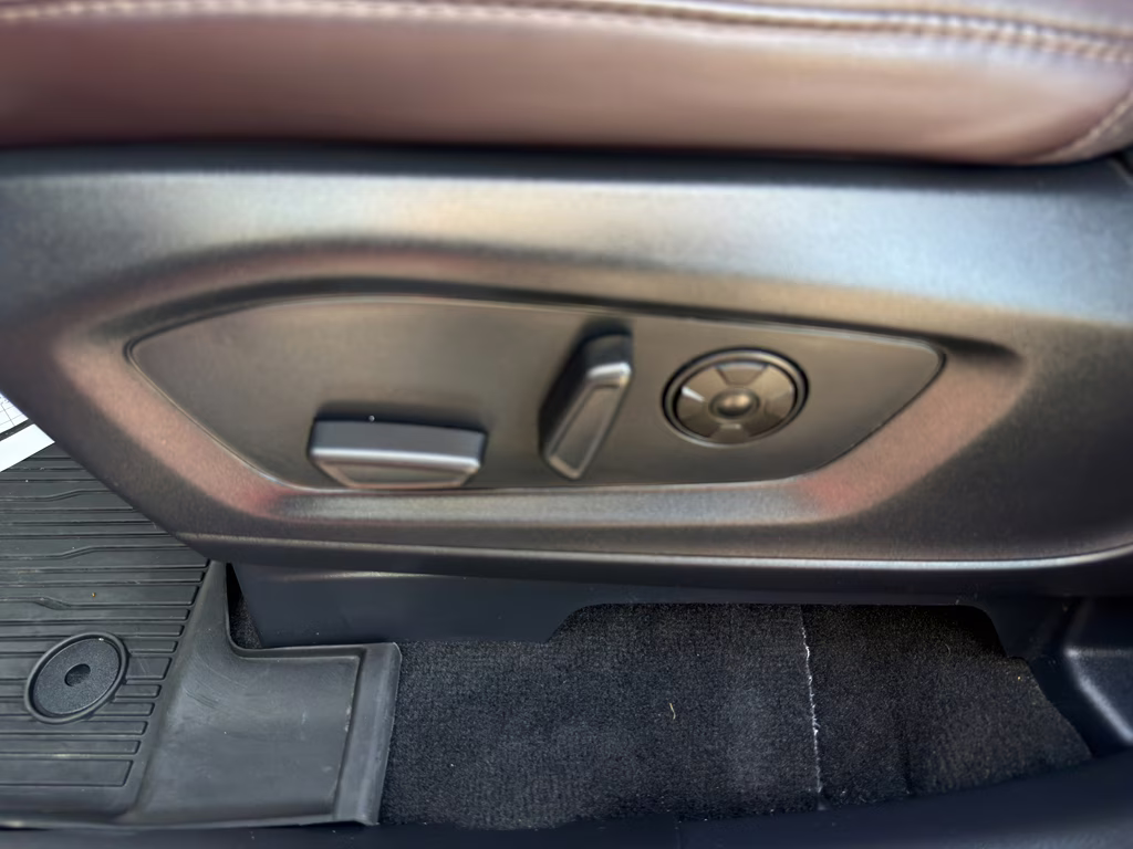 2025 Rapid Red Met Tinted Cc Ford Explorer Platinum RWD SUV