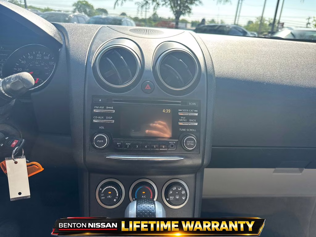 2014 Pearl White Nissan Rogue Select S FWD SUV