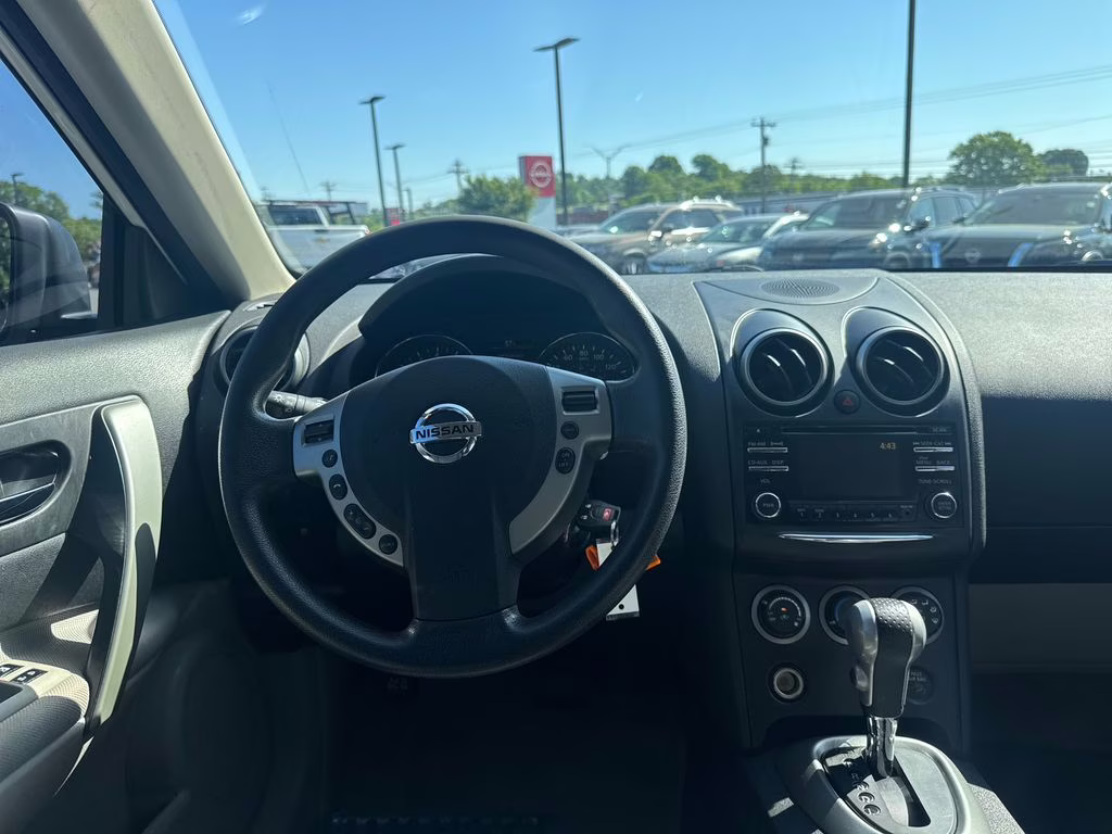 2014 Pearl White Nissan Rogue Select S FWD SUV