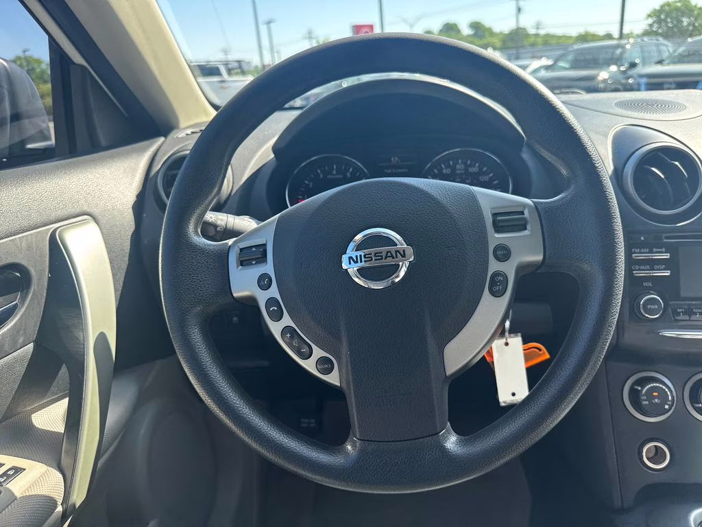2014 Pearl White Nissan Rogue Select S FWD SUV