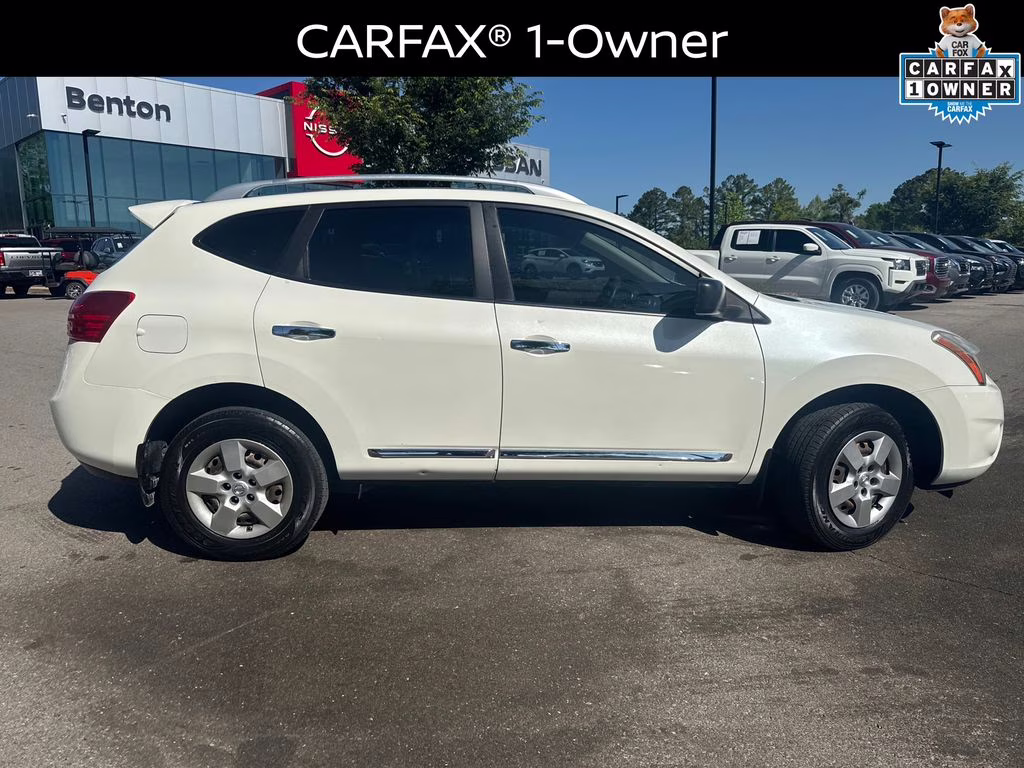 2014 Pearl White Nissan Rogue Select S FWD SUV