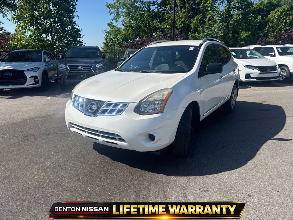 2014 Pearl White Nissan Rogue Select S FWD SUV