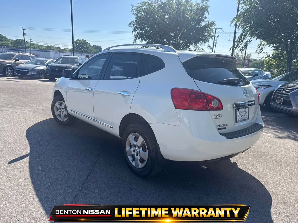 2014 Pearl White Nissan Rogue Select S FWD SUV