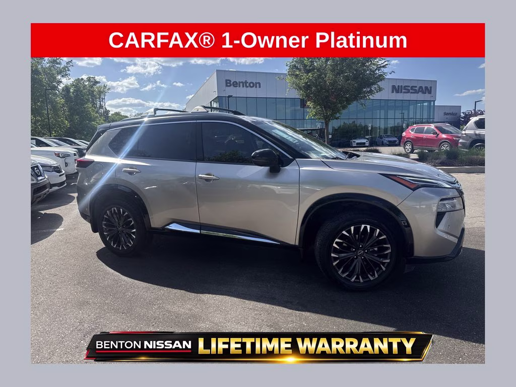 2025 Champagne Silver Metallic/Super Black Nissan Rogue Platinum FWD SUV