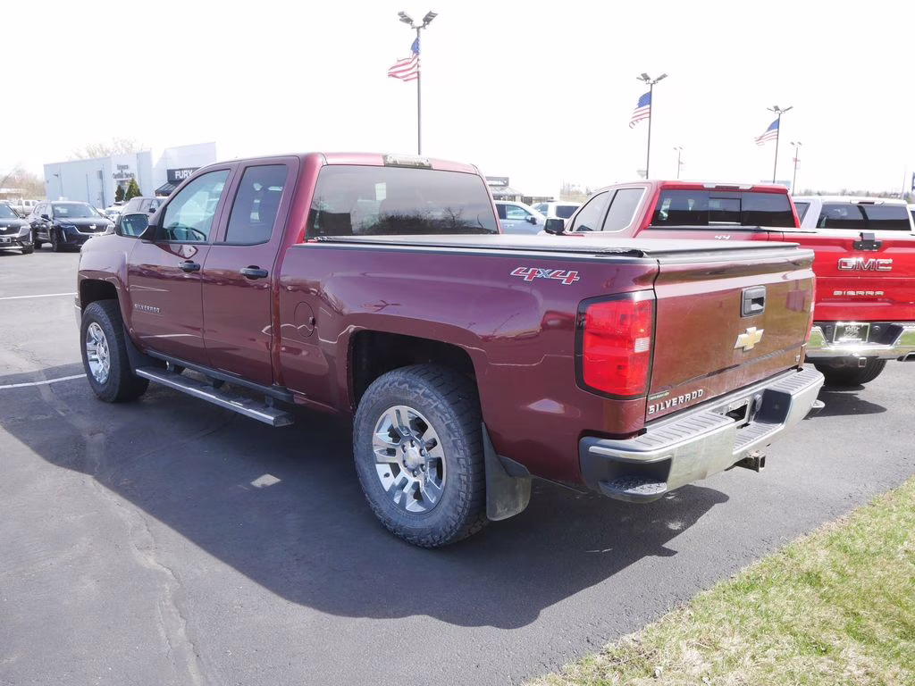 2016 Siren Red Tintcoat Chevrolet Silverado 1500 LT 4X4 Truck