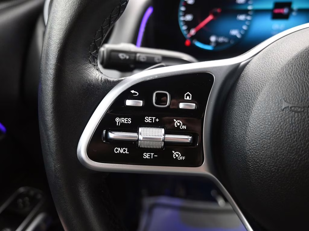 2023 Polar White Mercedes-Benz GLB GLB 250 AWD SUV