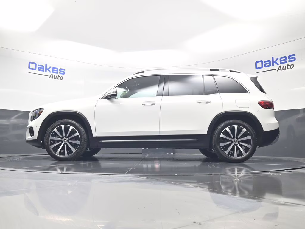 2023 Polar White Mercedes-Benz GLB GLB 250 AWD SUV