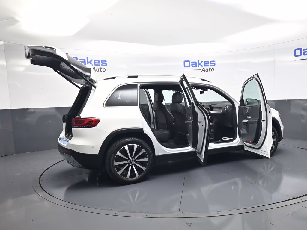 2023 Polar White Mercedes-Benz GLB GLB 250 AWD SUV