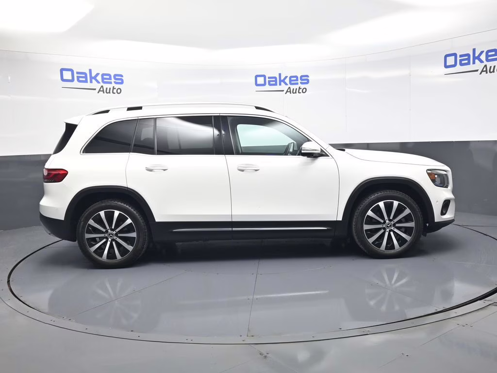 2023 Polar White Mercedes-Benz GLB GLB 250 AWD SUV