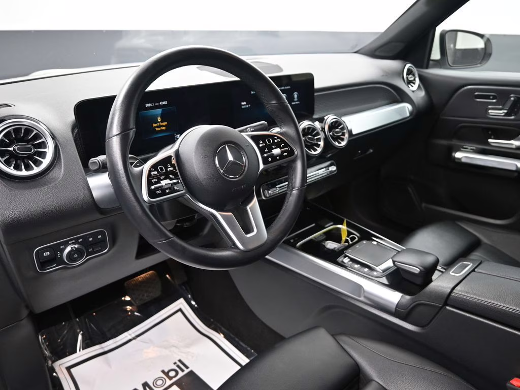 2023 Polar White Mercedes-Benz GLB GLB 250 AWD SUV