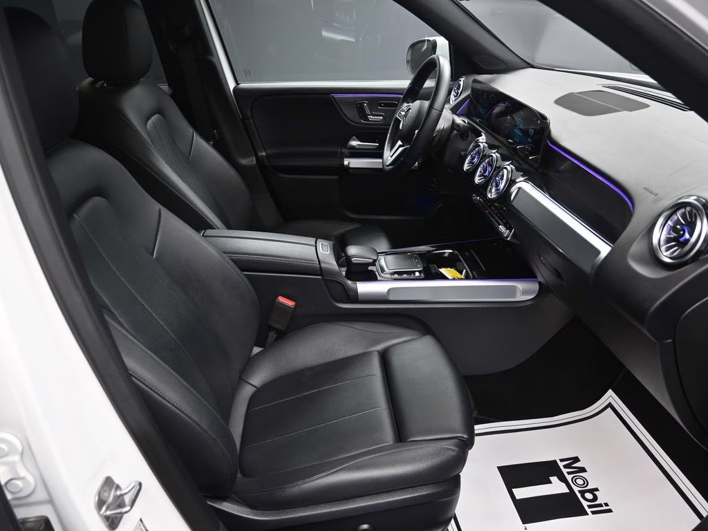 2023 Polar White Mercedes-Benz GLB GLB 250 AWD SUV