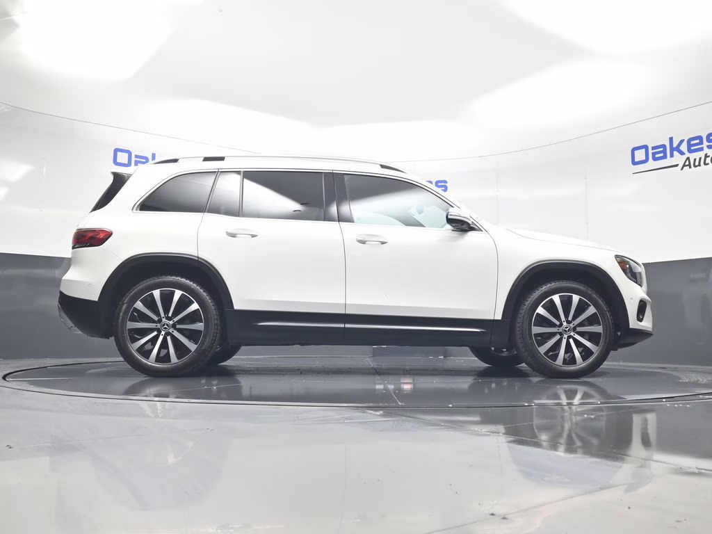 2023 Polar White Mercedes-Benz GLB GLB 250 AWD SUV