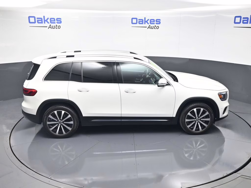 2023 Polar White Mercedes-Benz GLB GLB 250 AWD SUV