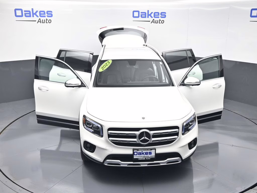 2023 Polar White Mercedes-Benz GLB GLB 250 AWD SUV
