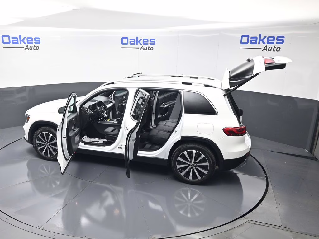 2023 Polar White Mercedes-Benz GLB GLB 250 AWD SUV