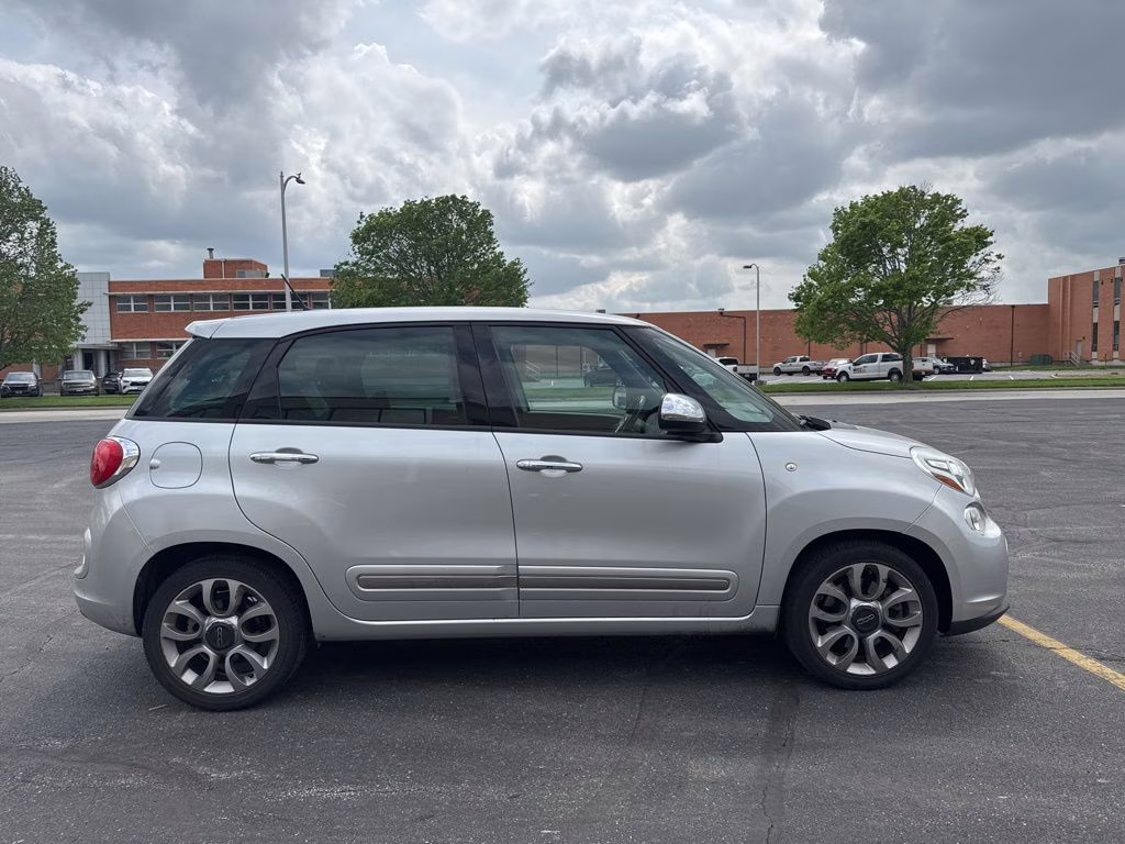 2014 Grigio Chiaro (Graphite Metallic) FIAT 500L Lounge FWD Hatchback