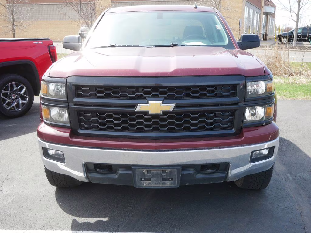 2016 Siren Red Tintcoat Chevrolet Silverado 1500 LT 4X4 Truck