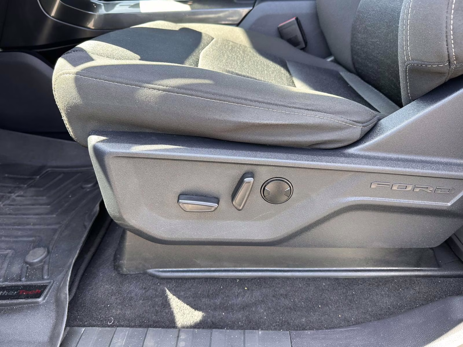 2023 Avalanche Ford F-150 XLT 4WD SuperCrew 5.5' Box 4X4 Truck