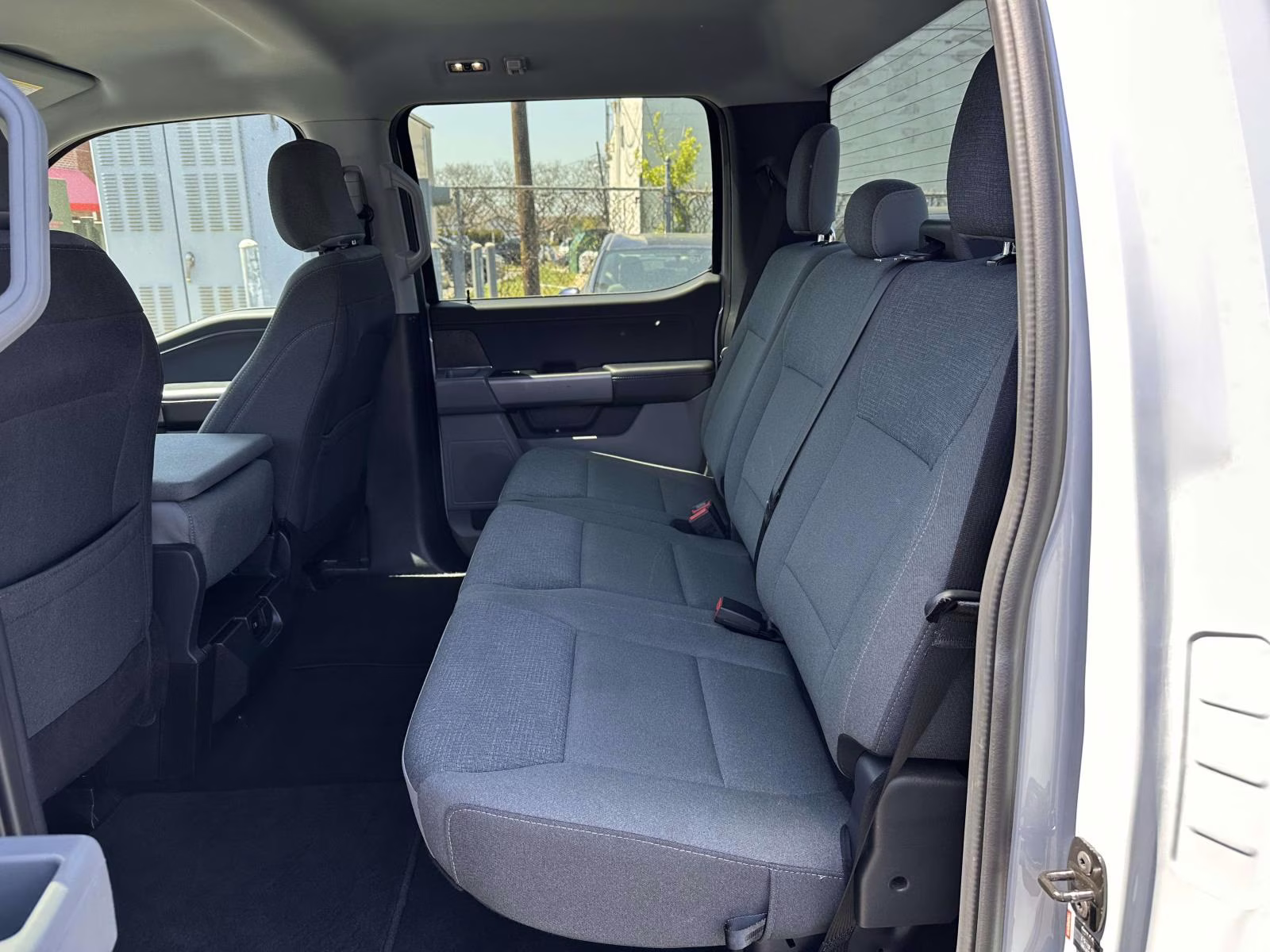 2025 Space White Metallic Ford F-150 XLT 4WD SuperCrew 5.5' Box 4X4 Truck