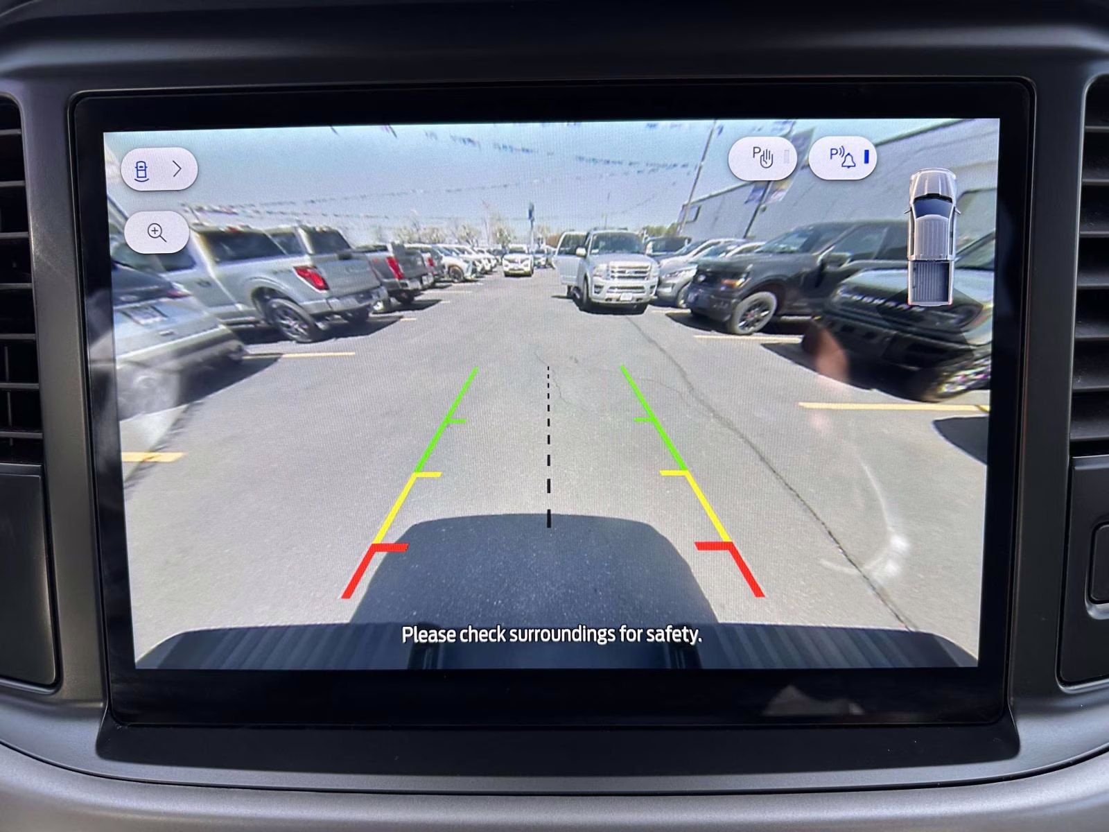 2025 Space White Metallic Ford F-150 XLT 4WD SuperCrew 5.5' Box 4X4 Truck