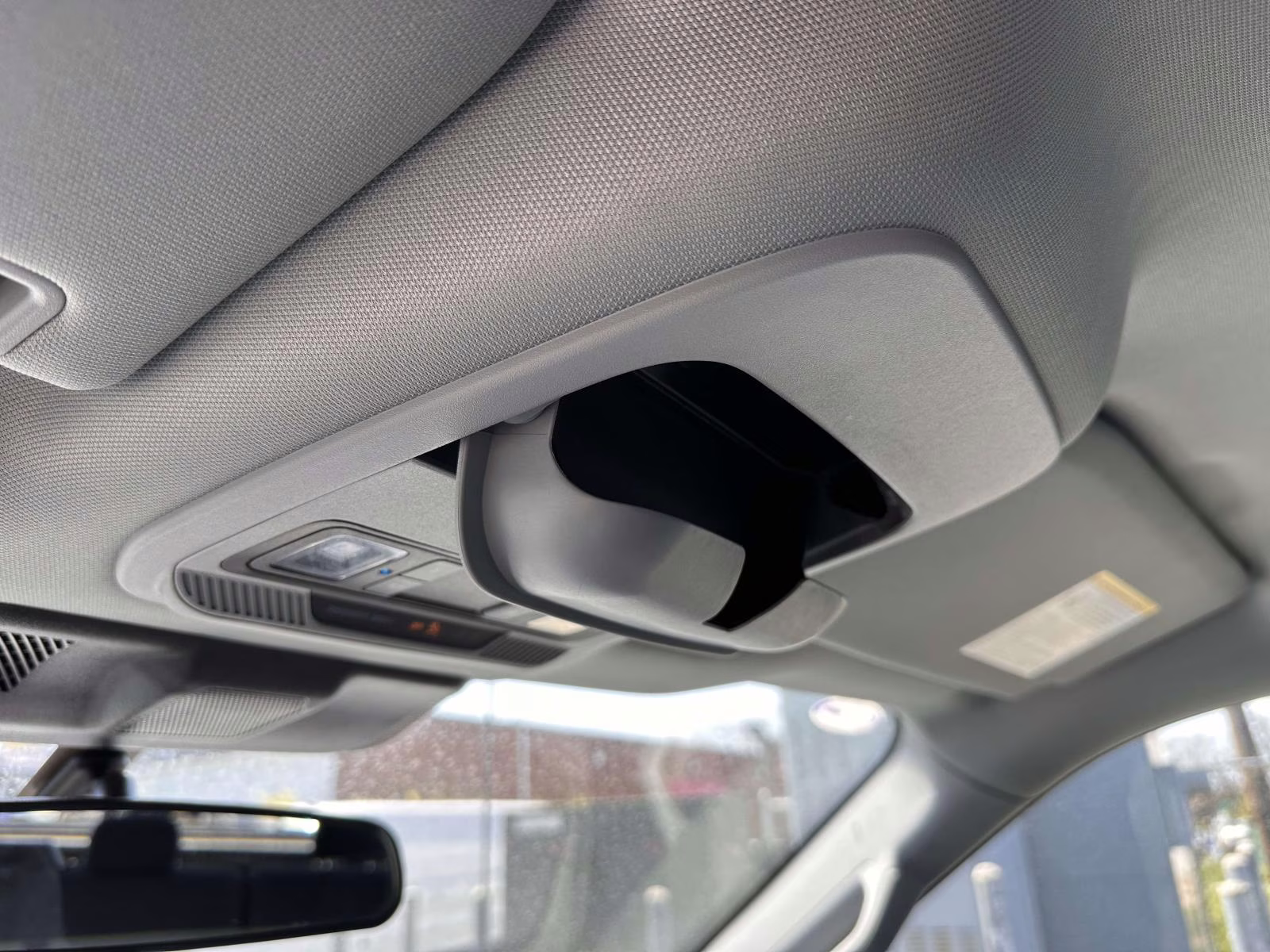 2025 Space White Metallic Ford F-150 XLT 4WD SuperCrew 5.5' Box 4X4 Truck