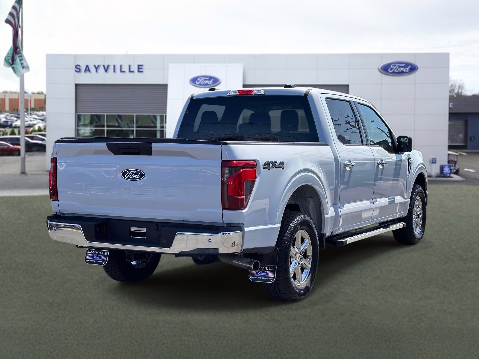 2025 Space White Metallic Ford F-150 XLT 4WD SuperCrew 5.5' Box 4X4 Truck