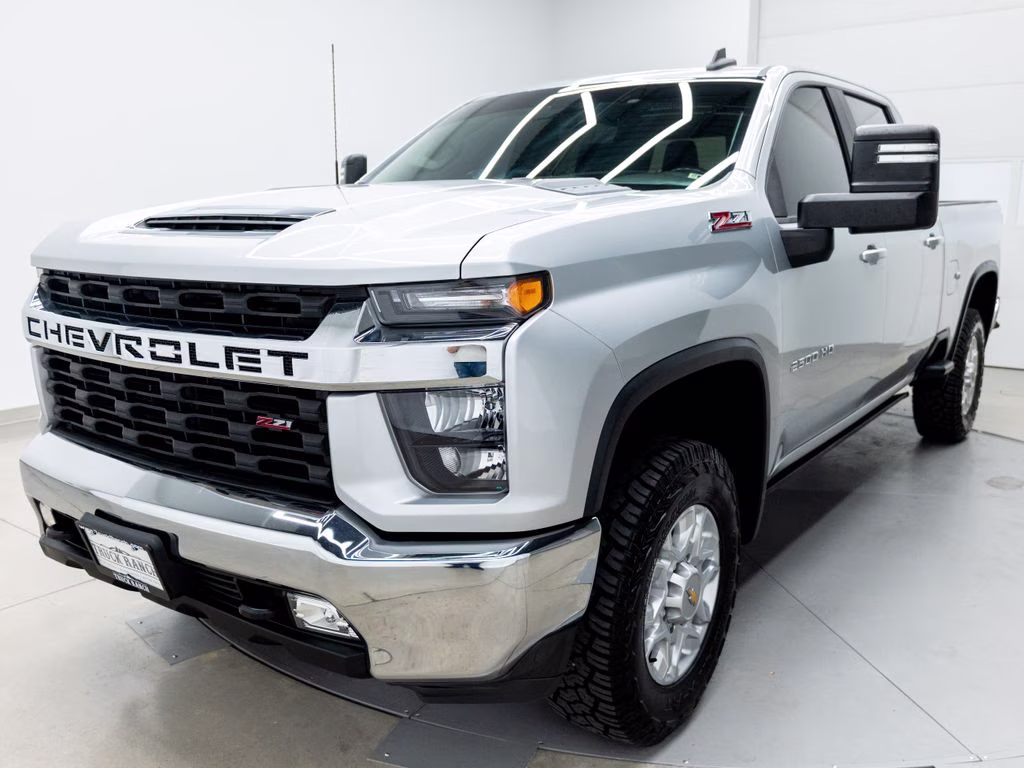 2021 Silver Ice Metallic Chevrolet Silverado 2500HD LT 4X4 Truck
