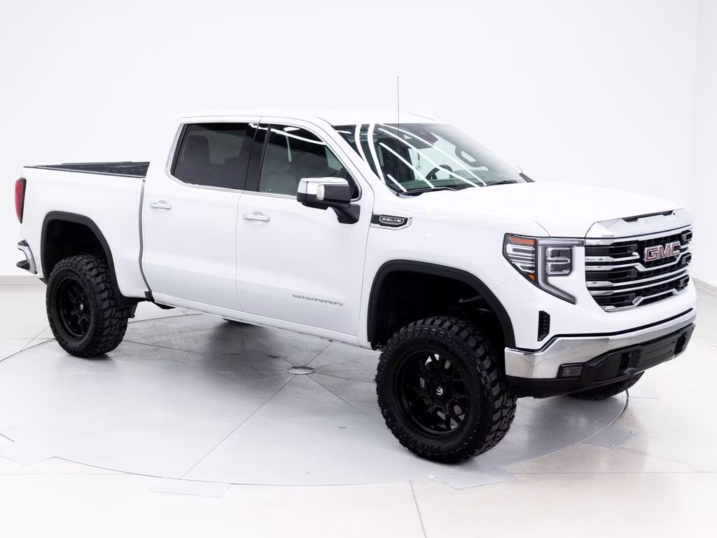 2025 Summit White GMC Sierra 1500 SLT 4X4 Truck