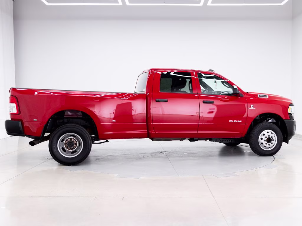 2022 Flame Red Clearcoat Ram 3500 Tradesman 4X4 Truck
