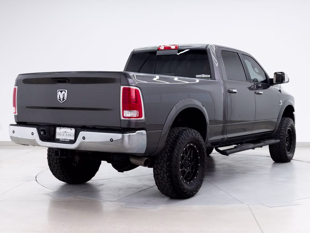 2018 Granite Crystal Metallic Clearcoat Ram 2500 Laramie 4X4 Truck